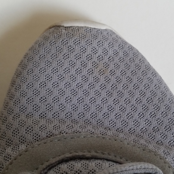 tanjun women's shoe grey